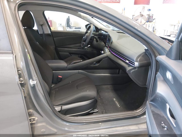 KMHLM4DG0RU746983 Hyundai ELANTRA SEL