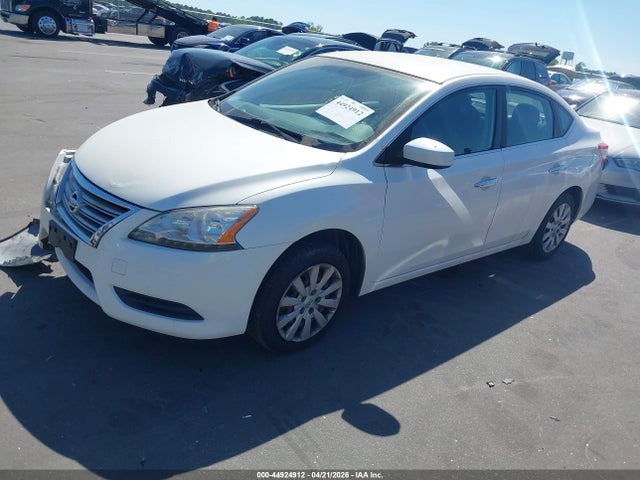 Продажа на аукционе авто 2014 Nissan Sentra S, vin: 3N1AB7AP3EL662364, номер лота: 44924912