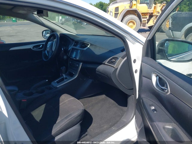 Продажа на аукционе авто 2014 Nissan Sentra S, vin: 3N1AB7AP3EL662364, номер лота: 44924912