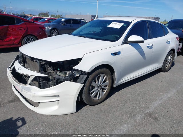 KNAGT4L35H5175214 KIA Optima Lx