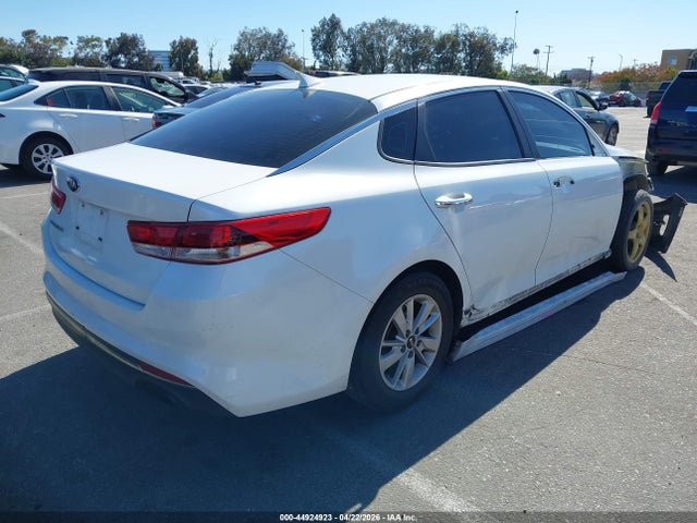 KNAGT4L35H5175214 KIA Optima Lx