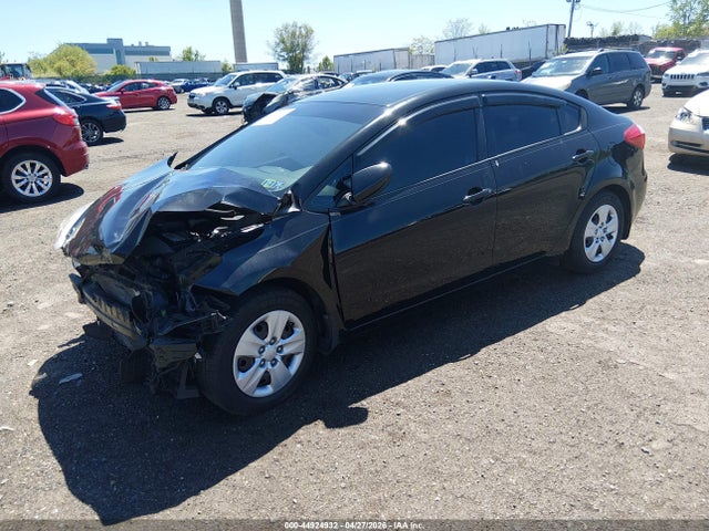 KIA FORTE LX 2016 KNAFK4A68G5491992 Image 2