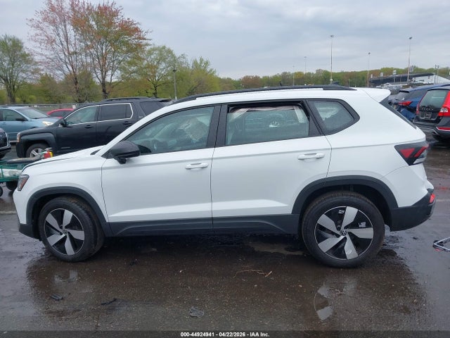 Продажа на аукционе авто 2025 Volkswagen Taos 1.5t S, vin: 3VV8C7B29SM068557, номер лота: 44924941