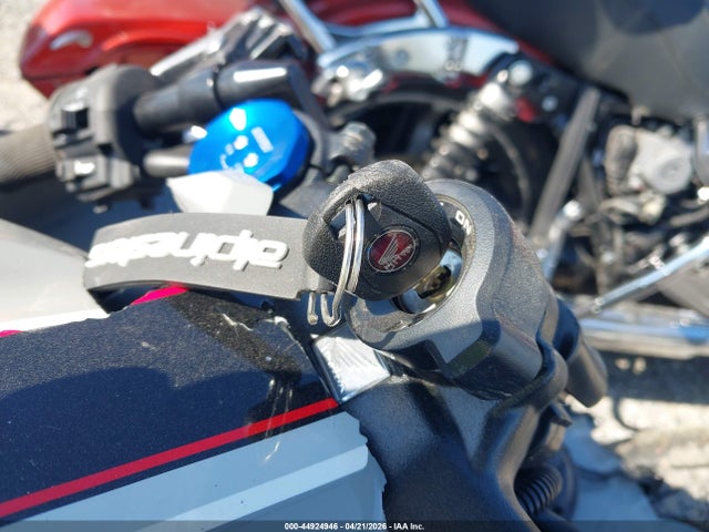 JH2PC40H2TK300013 Honda Cbr600 Rr