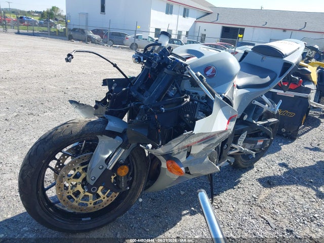 JH2PC40H2TK300013 Honda Cbr600 Rr