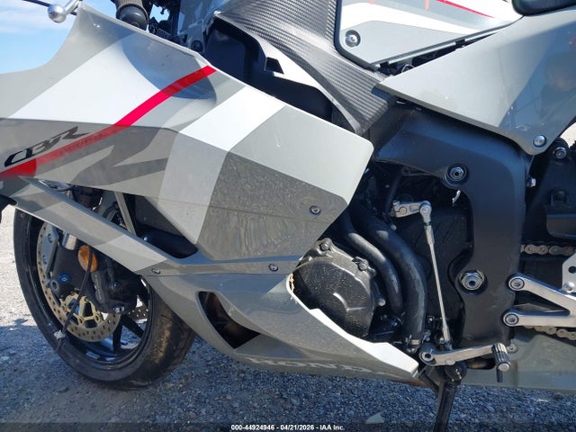 JH2PC40H2TK300013 Honda Cbr600 Rr