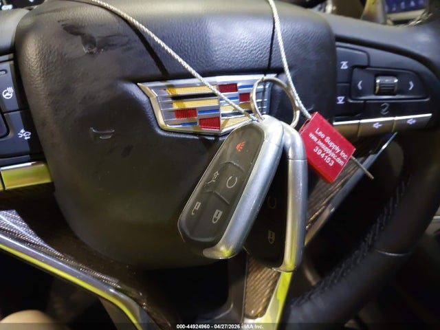 44924960 :رقم المزاد ، 1GYKPHRS2LZ119864 vin ، 2020 Cadillac Xt6 Awd Sport مزاد بيع