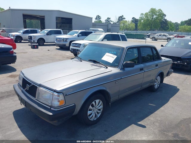 1992 Volvo 240 Gl მანქანა იყიდება აუქციონზე, vin: YV1AS8802N1467286, აუქციონის ნომერი: 44924984