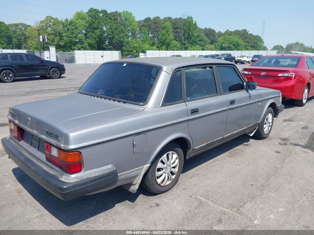 1992 Volvo 240 Gl მანქანა იყიდება აუქციონზე, vin: YV1AS8802N1467286, აუქციონის ნომერი: 44924984
