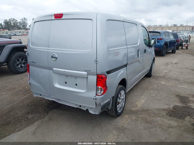 44925000 :رقم المزاد ، 3N6CM0KN0LK706891 vin ، 2020 Nissan Nv200  Cargo Sv Xtronic Cvt مزاد بيع