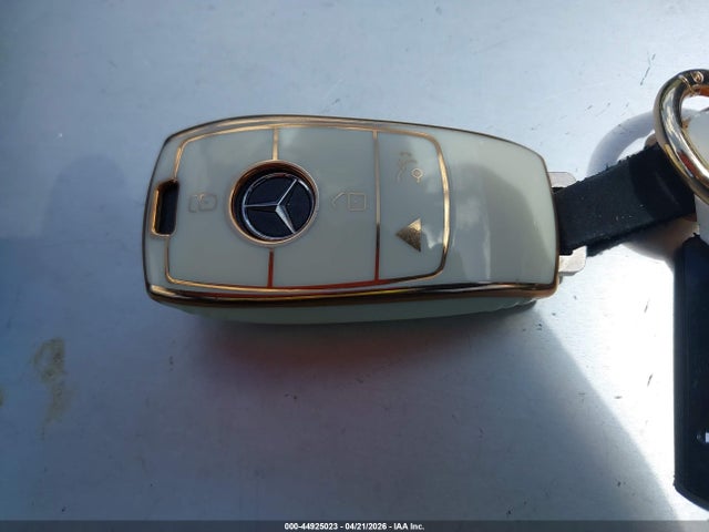 44925023 :رقم المزاد ، W1N4M4HB2NW186804 vin ، 2022 Mercedes-benz Glb 250 4matic مزاد بيع