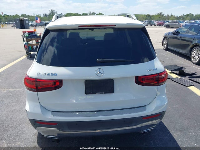 44925023 :رقم المزاد ، W1N4M4HB2NW186804 vin ، 2022 Mercedes-benz Glb 250 4matic مزاد بيع