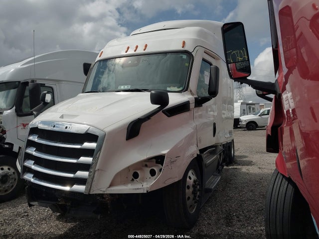 Продажа на аукционе авто 2024 Freightliner New Cascadia 116, vin: 3AKJHPDV4RSUA9151, номер лота: 44925027
