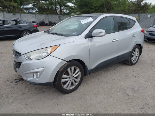 2013 Hyundai Tucson Limited მანქანა იყიდება აუქციონზე, vin: KM8JUCAC8DU715931, აუქციონის ნომერი: 44925029