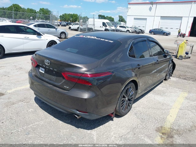 Aukcja sprzedaży 2018 Toyota Camry Xle, vin: 4T1B11HK4JU020615, numer aukcji: 44925031