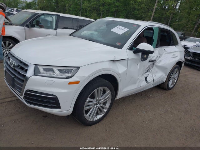 44925040 :رقم المزاد ، WA1BNAFY4J2100650 vin ، 2018 Audi Q5 2.0t Premium/2.0t Tech Premium مزاد بيع