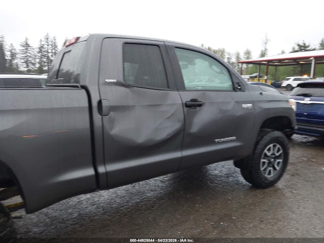 5TFUY5F16JX716174 Toyota Tundra Sr5 5.7l V8