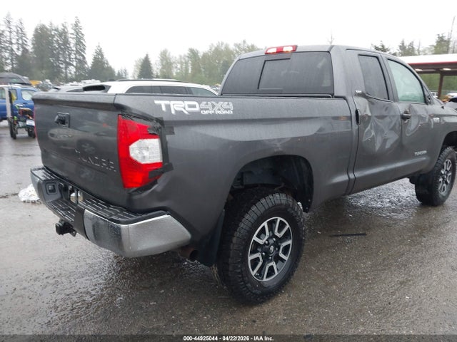 5TFUY5F16JX716174 Toyota Tundra Sr5 5.7l V8