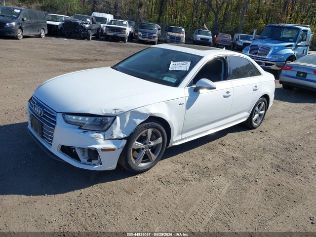 Продаж на аукціоні авто 2019 Audi A4 45 Premium, vin: WAUDNAF42KN019705, номер лоту: 44925047