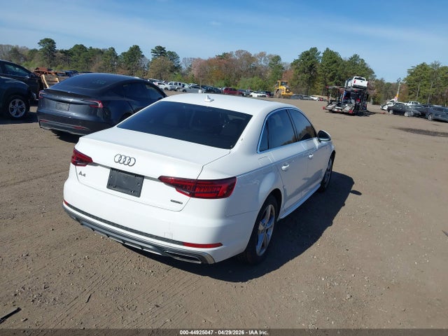 Продаж на аукціоні авто 2019 Audi A4 45 Premium, vin: WAUDNAF42KN019705, номер лоту: 44925047
