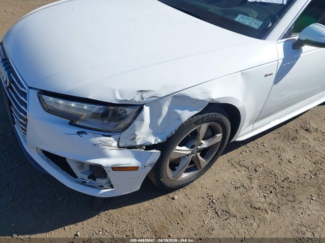 Продаж на аукціоні авто 2019 Audi A4 45 Premium, vin: WAUDNAF42KN019705, номер лоту: 44925047