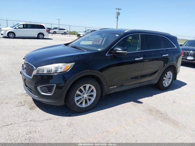 44925048 :رقم المزاد ، 5XYPGDA52GG028818 vin ، 2016 Kia Sorento 3.3l Lx مزاد بيع
