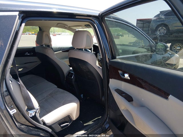 44925048 :رقم المزاد ، 5XYPGDA52GG028818 vin ، 2016 Kia Sorento 3.3l Lx مزاد بيع