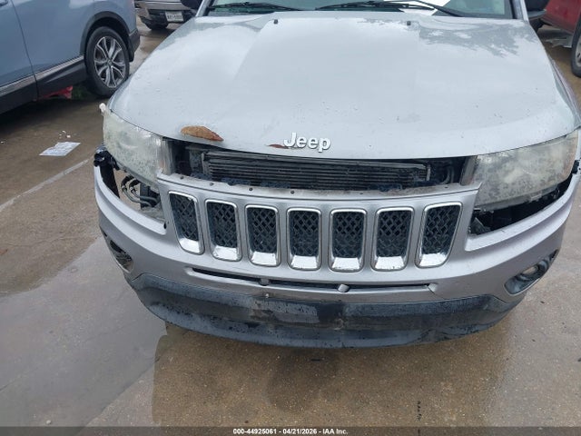 2016 Jeep Compass Sport მანქანა იყიდება აუქციონზე, vin: 1C4NJCBA7GD560966, აუქციონის ნომერი: 44925061