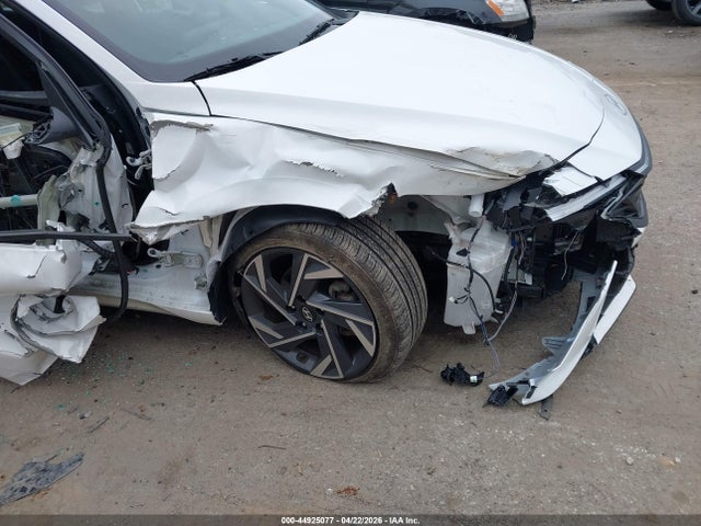 Auction sale of the 2025 Hyundai Elantra Sel Sport, vin: KMHLM4DG7SU884994, lot number: 44925077