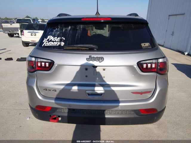 44925087 :رقم المزاد ، 3C4NJDDB7NT124461 vin ، 2022 Jeep Compass Trailhawk 4x4 مزاد بيع