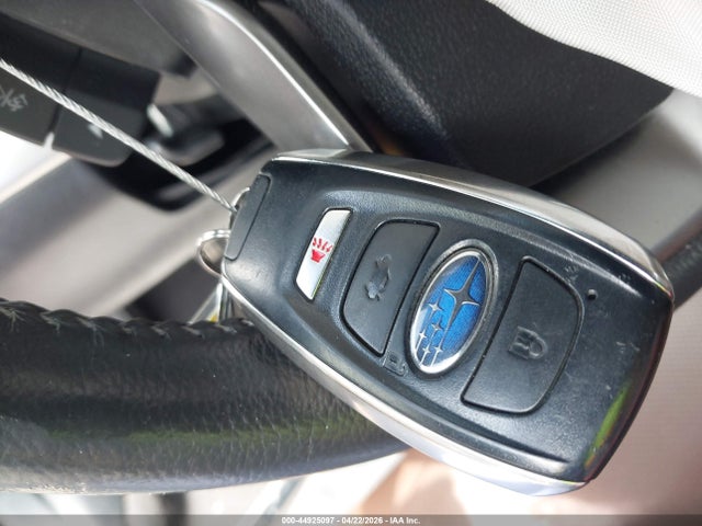 44925097 :رقم المزاد ، 4S4BSETC5J3353142 vin ، 2018 Subaru Outback 3.6r Touring مزاد بيع