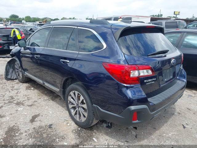 44925097 :رقم المزاد ، 4S4BSETC5J3353142 vin ، 2018 Subaru Outback 3.6r Touring مزاد بيع