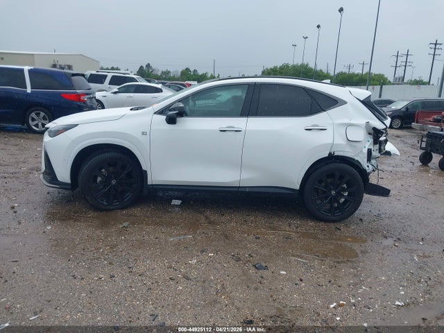 2T2KGCEZ9TC110077 Lexus Nx 350 F Sport Handling