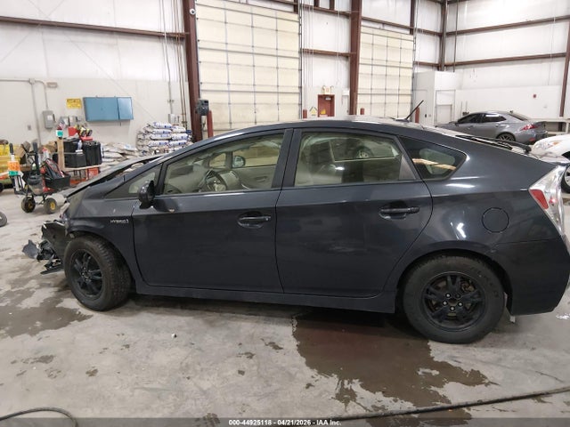 Toyota Prius Three 2014 JTDKN3DU7E0359328 Image 15