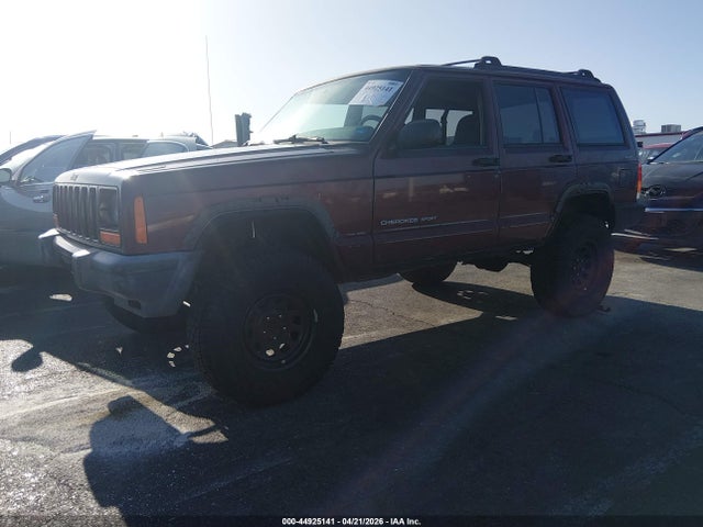 Продажа на аукционе авто 2000 Jeep Cherokee Sport, vin: 1J4FF48S1YL121792, номер лота: 44925141