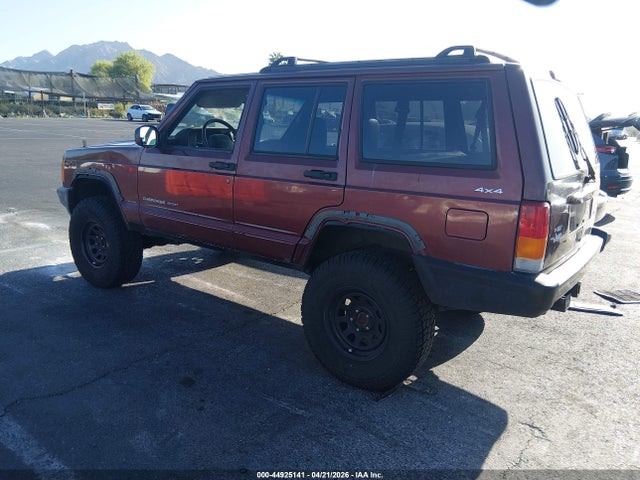 Продажа на аукционе авто 2000 Jeep Cherokee Sport, vin: 1J4FF48S1YL121792, номер лота: 44925141