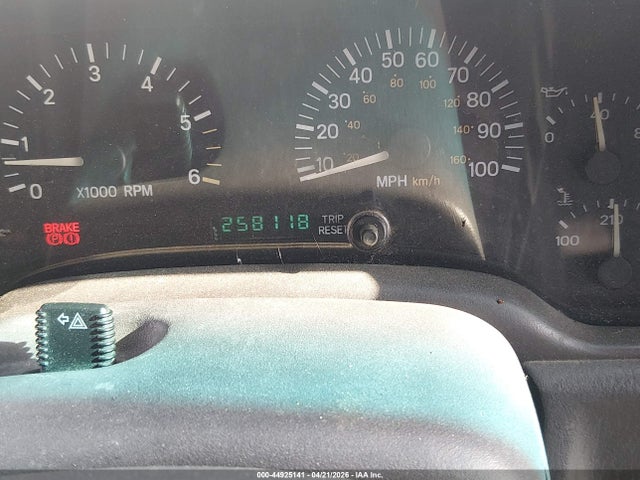 Продажа на аукционе авто 2000 Jeep Cherokee Sport, vin: 1J4FF48S1YL121792, номер лота: 44925141