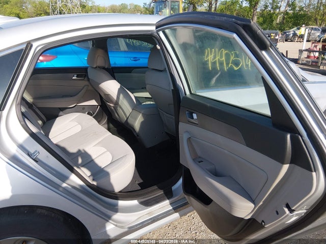 Aukcja sprzedaży 2016 Hyundai Sonata Hybrid Se, vin: KMHE24L19GA028729, numer aukcji: 44925145