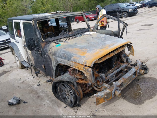 44925162 :رقم المزاد ، 1C4BJWKG5FL773394 vin ، 2015 Jeep Wrangler Unlimited Sport Rhd مزاد بيع