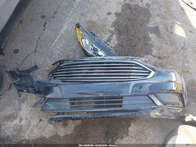 44925166 :رقم المزاد ، 3FA6P0LU3JR160062 vin ، 2018 Ford Fusion Hybrid Se مزاد بيع