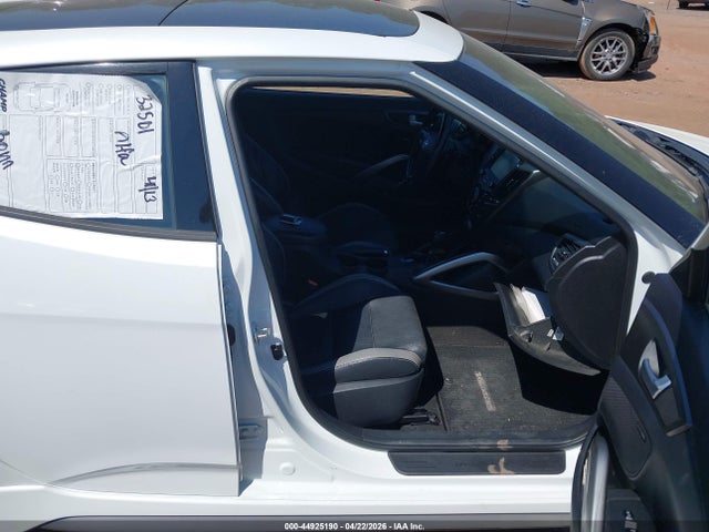44925190 :رقم المزاد ، KMHTC6AE9HU311976 vin ، 2017 Hyundai Veloster Turbo مزاد بيع