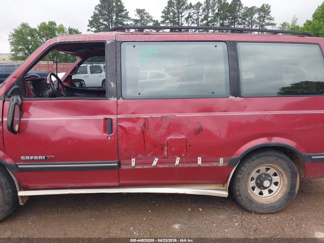 44925205 :رقم المزاد ، 1GKDM19Z9NB518797 vin ، 1992 Gmc Safari Xt مزاد بيع