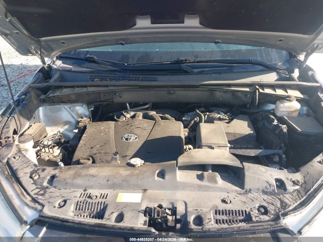 44925207 :رقم المزاد ، 5TDKZRFH1KS573280 vin ، 2019 Toyota Highlander Xle مزاد بيع
