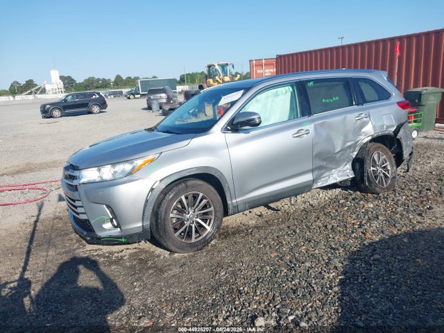 44925207 :رقم المزاد ، 5TDKZRFH1KS573280 vin ، 2019 Toyota Highlander Xle مزاد بيع