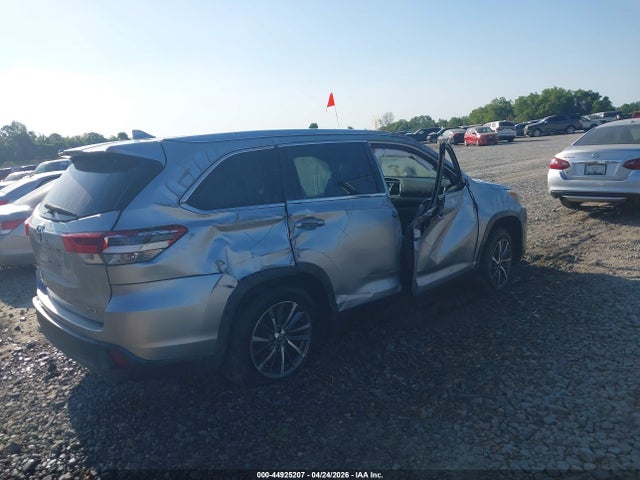 44925207 :رقم المزاد ، 5TDKZRFH1KS573280 vin ، 2019 Toyota Highlander Xle مزاد بيع