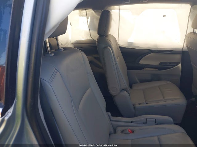 44925207 :رقم المزاد ، 5TDKZRFH1KS573280 vin ، 2019 Toyota Highlander Xle مزاد بيع
