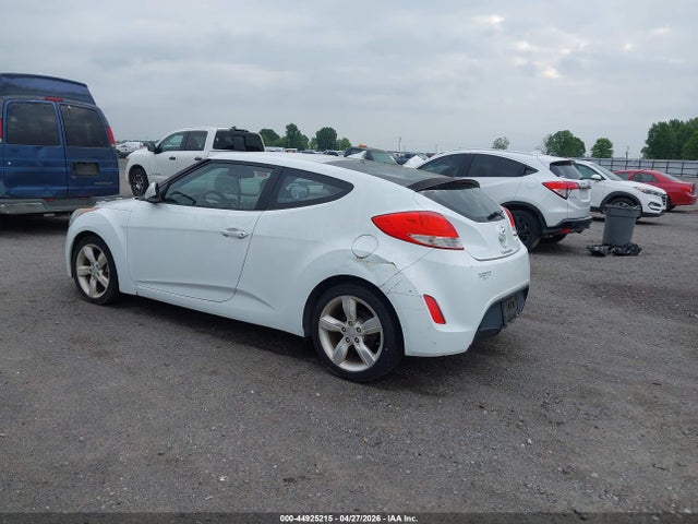 2012 Hyundai Veloster Base W/gray მანქანა იყიდება აუქციონზე, vin: KMHTC6AD8CU063283, აუქციონის ნომერი: 44925215