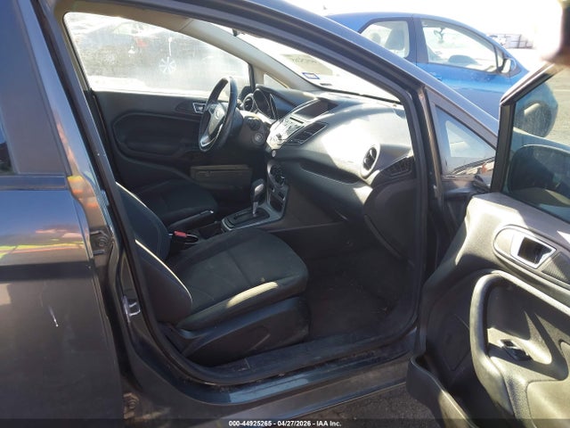 44925265 :رقم المزاد ، 3FADP4BJ3GM112640 vin ، 2016 Ford Fiesta Se مزاد بيع