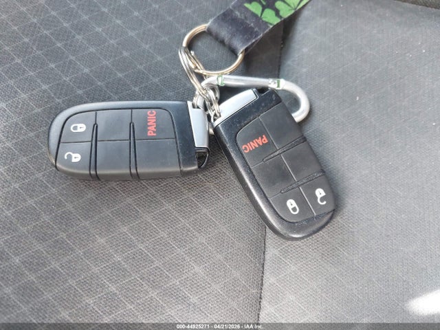 44925271 :رقم المزاد ، 1C4RJFAG5KC719880 vin ، 2019 Jeep Grand Cherokee Laredo E 4x4 مزاد بيع