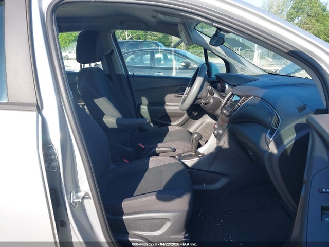 Chevrolet TRAX LS 2018 3GNCJKSB2JL366218 Image 5